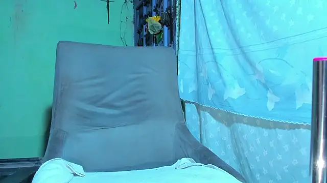 evelyn wine online show from February 19, 2026, 9:55 pm