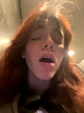 Lily  Belle online show from December 2, 2024, 7:27 pm