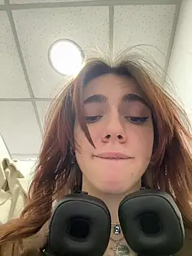 Lily  Belle online show from January 30, 2025, 6:10 pm