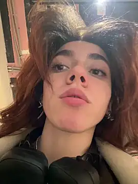Lily  Belle online show from February 23, 2025, 4:13 pm