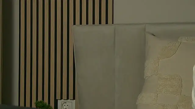 AngeliqueSkye online show from October 3, 2025, 3:14 am