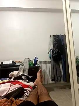 alex-riadh online show from October 4, 2025, 11:58 pm