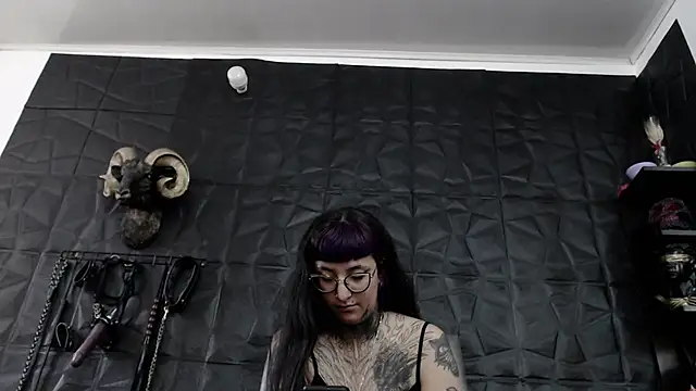 Agata Darkness online show from July 17, 2026, 4:34 pm