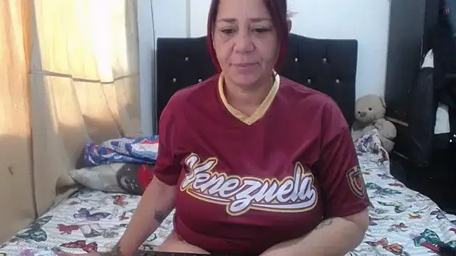 Snapshot of merryymaturee_ chatting on September 12, 2025, 11:54 am merryymaturee online show from September 12, 2025, 11:54 am