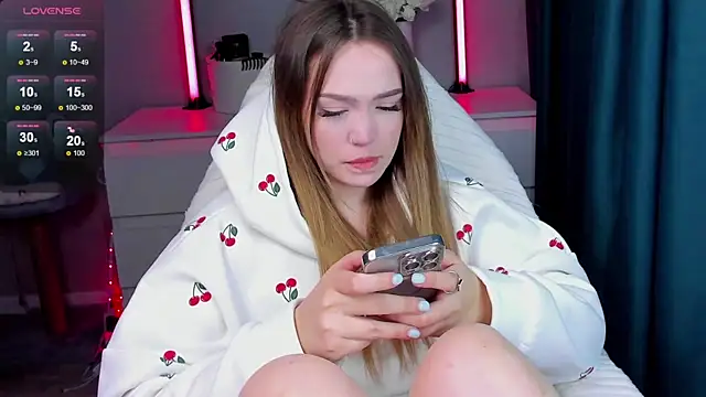 Evia r0se online show from October 2, 2025, 2:35 pm