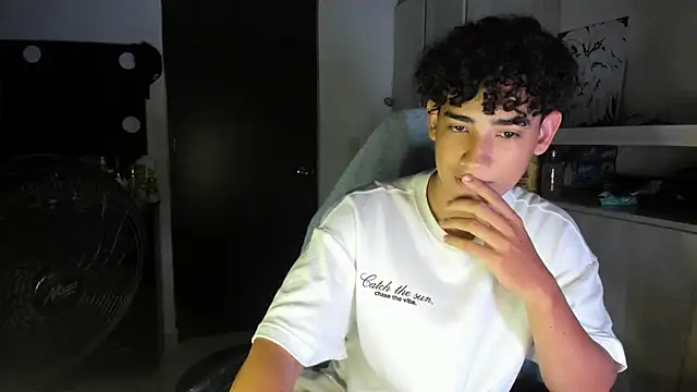 Snapshot of jake_willianss chatting on July 26, 2026, 2:20 am jake willianss online show from July 26, 2026, 2:20 am
