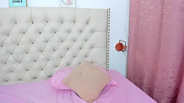 Snapshot of Kim_Eli chatting on February 9, 2025, 5:50 am Kim Eli online show from February 9, 2025, 5:50 am