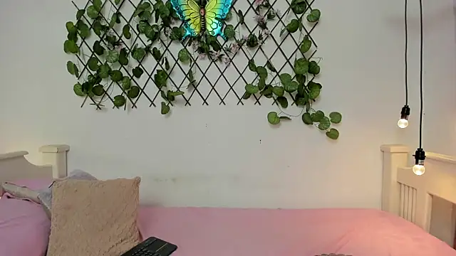 Snapshot of Kim_Eli chatting on February 25, 2026, 7:45 pm Kim Eli online show from February 25, 2026, 7:45 pm