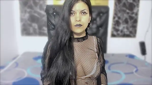 scarlett w0lf online show from January 12, 2026, 2:11 pm