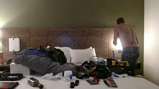 overaveragefreak4you online show from October 25, 2025, 7:16 am