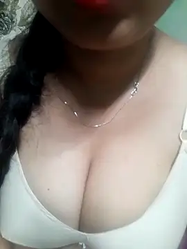 Snapshot of sajida34 chatting on February 18, 2025, 12:59 am sajida34 online show from February 18, 2025, 12:59 am