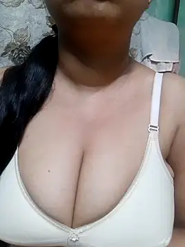 Snapshot of sajida34 chatting on March 11, 2025, 12:44 am sajida34 online show from March 11, 2025, 12:44 am