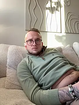 Snapshot of thehornyguy97 chatting on December 19, 2025, 12:12 pm thehornyguy97 online show from December 19, 2025, 12:12 pm