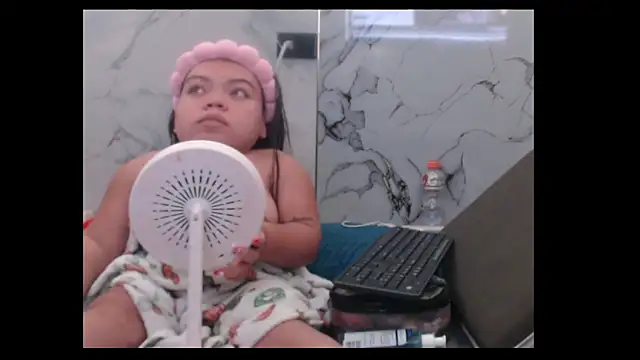 Michelle Brooks online show from October 19, 2025, 5:08 am