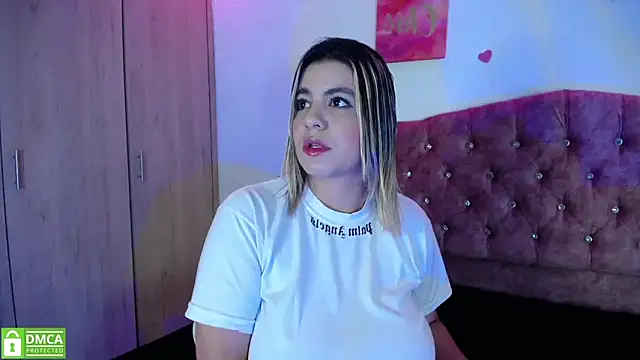 Candy sr online show from March 13, 2025, 3:39 pm