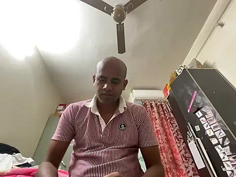 Snapshot of SammyChocolateIndian chatting on February 6, 2025, 11:10 am SammyChocolateIndian online show from February 6, 2025, 11:10 am