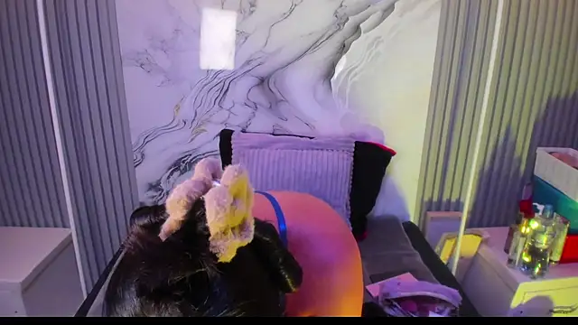 Snapshot of venusowen_ chatting on February 28, 2026, 2:18 pm venusowen online show from February 28, 2026, 2:18 pm