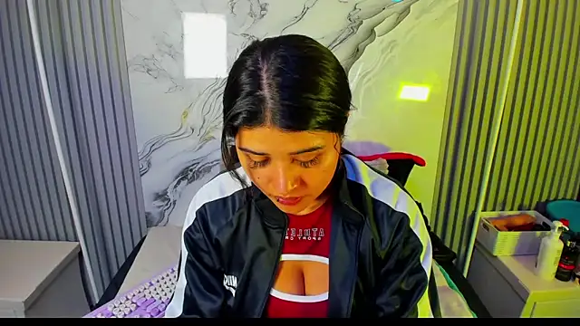 Snapshot of venusowen_ chatting on March 9, 2026, 1:26 pm venusowen online show from March 9, 2026, 1:26 pm