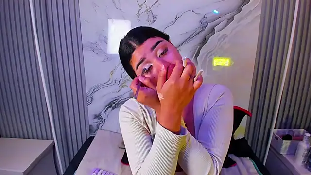 Snapshot of venusowen_ chatting on March 10, 2026, 1:05 pm venusowen online show from March 10, 2026, 1:05 pm