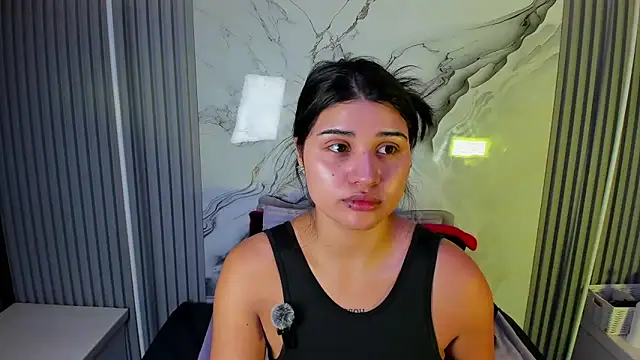 Snapshot of venusowen_ chatting on March 17, 2026, 1:14 pm venusowen online show from March 17, 2026, 1:14 pm