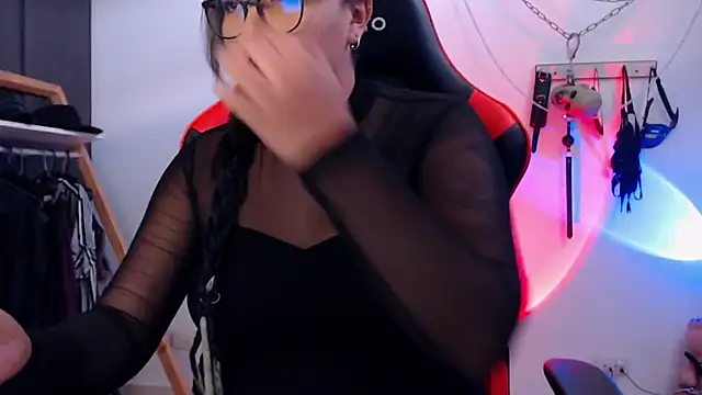 LilithSharon online show from October 16, 2025, 5:03 pm