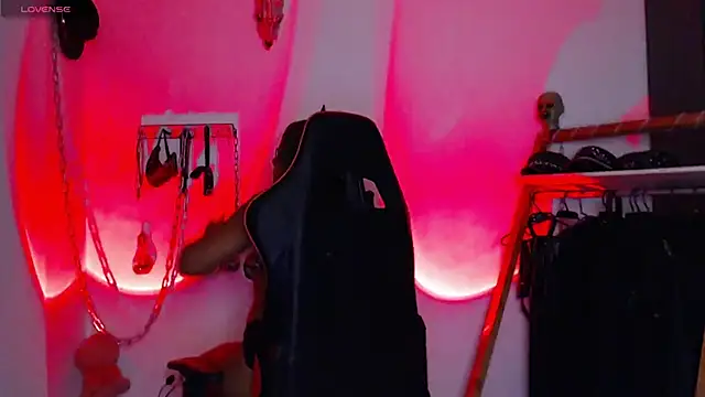 LilithSharon online show from December 22, 2025, 8:17 pm