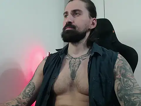 MateoHunk online show from November 30, 2025, 3:16 pm