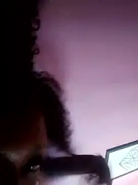 Snapshot of pretinhanovinha chatting on January 15, 2026, 11:15 am pretinhanovinha online show from January 15, 2026, 11:15 am