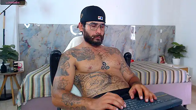 hanz col online show from May 6, 2026, 4:23 pm