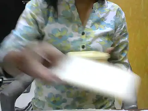 l l ish online show from March 21, 2025, 5:32 am