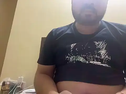 coolboy6566 online show from October 13, 2025, 6:52 pm