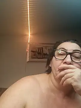 Genoveva73sexy online show from March 7, 2025, 7:38 pm