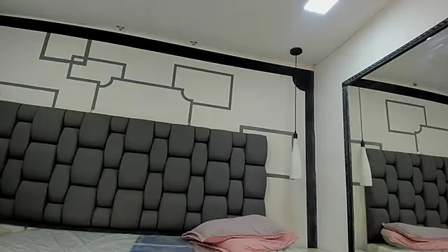 Jade squirtt online show from December 16, 2024, 11:12 am