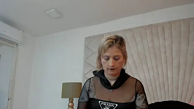 Jade squirtt online show from September 19, 2025, 11:11 am