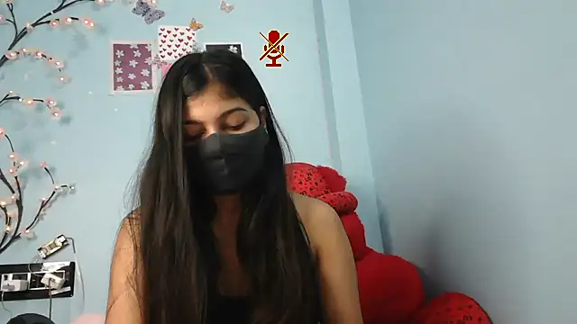 Reena Singh53 online show from September 27, 2025, 2:44 pm