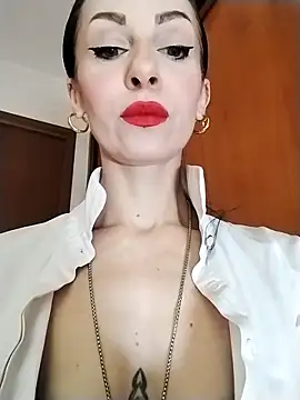 Snapshot of dahlia_82 chatting on February 12, 2026, 9:04 am dahlia 82 online show from February 12, 2026, 9:04 am