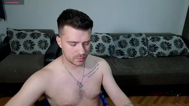 JohnnyStepBro online show from May 27, 2026, 12:29 am