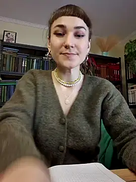 FoxRineHelen online show from February 12, 2025, 2:32 pm