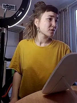 FoxRineHelen online show from February 17, 2025, 10:51 am