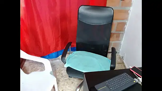 Snapshot of Rennatabothwell01 chatting on December 21, 2024, 6:12 pm Rennatabothwell01 online show from December 21, 2024, 6:12 pm