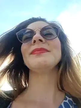 Hanny 24 online show from March 3, 2025, 1:42 pm