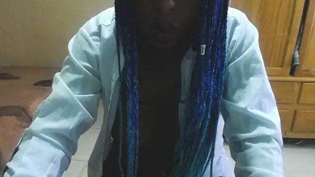  Zooee online show from January 30, 2025, 1:31 pm