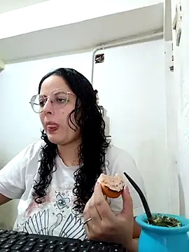 babyluna939 online show from March 26, 2026, 6:13 pm