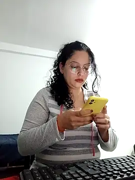 Snapshot of babyluna939 chatting on May 1, 2026, 11:42 pm babyluna939 online show from May 1, 2026, 11:42 pm