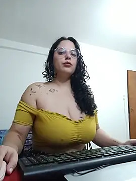 Snapshot of babyluna939 chatting on June 6, 2026, 7:29 pm babyluna939 online show from June 6, 2026, 7:29 pm