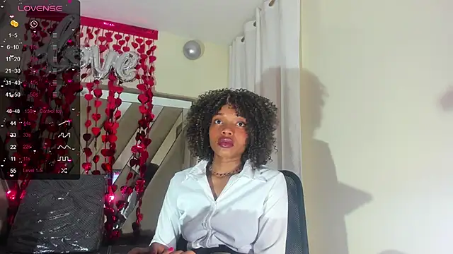 sara williams01 online show from February 26, 2025, 1:19 pm