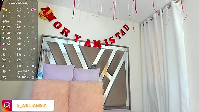 sara williams01 online show from September 29, 2025, 1:38 pm