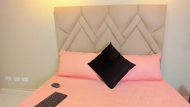 Isis Osman online show from February 26, 2026, 7:46 pm