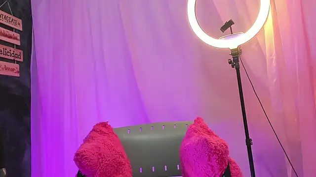 Monica lopez online show from January 18, 2025, 7:37 pm