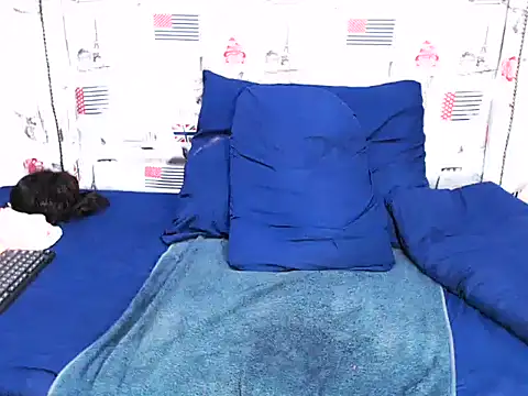 Snapshot of Honeybumsx32 chatting on March 2, 2025, 5:33 am Honeybumsx32 online show from March 2, 2025, 5:33 am